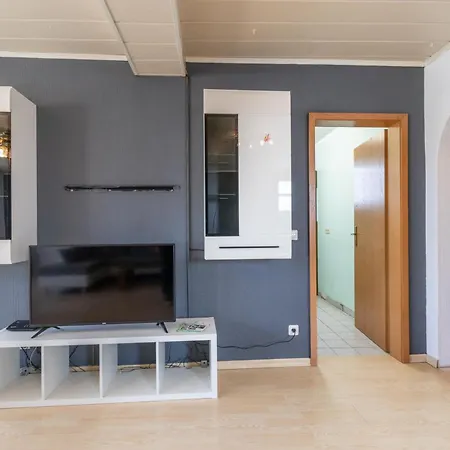 Arbeitnehmerunterkunft 6 Personen Mit Grosser Terrasse * Sulzheim (Rhineland-Palatinate)