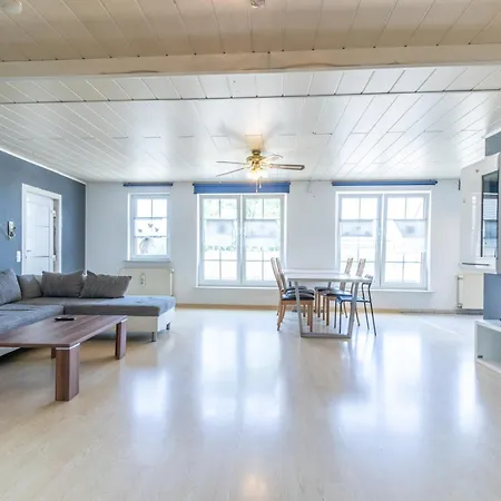 Апартаменты Arbeitnehmerunterkunft 6 Personen Mit Grosser Terrasse *