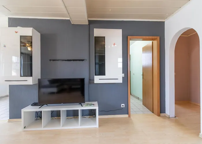 Arbeitnehmerunterkunft 6 Personen Mit Grosser Terrasse * Sulzheim (Rhineland-Palatinate)