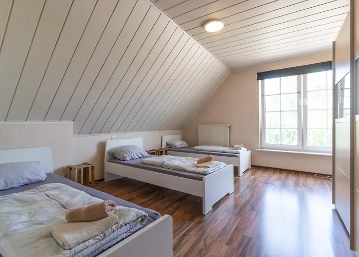 Arbeitnehmerunterkunft 6 Personen Mit Grosser Terrasse Sulzheim (Rhineland-Palatinate)