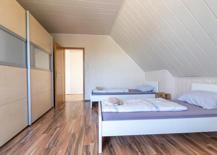 Apartamento Arbeitnehmerunterkunft 6 Personen Mit Grosser Terrasse Sulzheim (Rhineland-Palatinate)