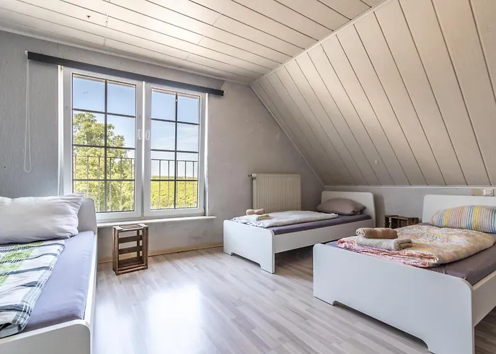 Arbeitnehmerunterkunft 6 Personen Mit Grosser Terrasse *