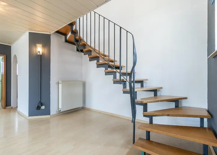 Arbeitnehmerunterkunft 6 Personen Mit Grosser Terrasse Apartamento *