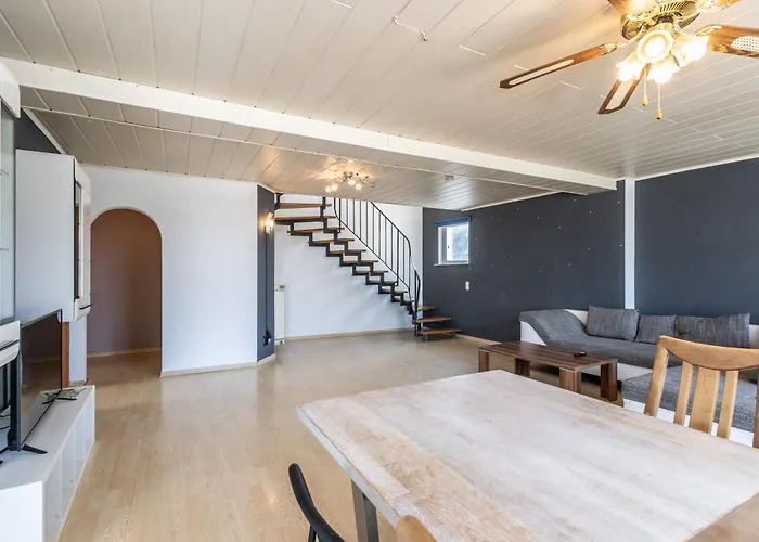 Arbeitnehmerunterkunft 6 Personen Mit Grosser Terrasse Apartamento *